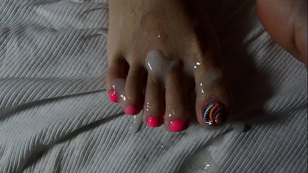 Play MP4 - Cum on Asian Wife Sexy Feet