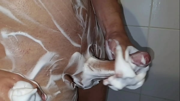 Vizinha curiosa espiou meubanho