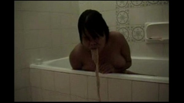 Nude_Girl Puke Vomit_Puking in Bathroom