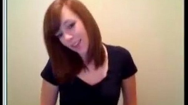 Nonton Give It To Me Red thumbnail