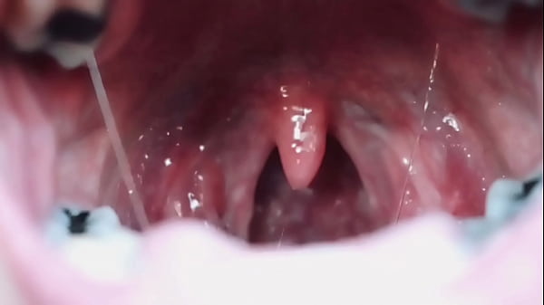 Mouth Fetish Showing Off Uvula thumbnail