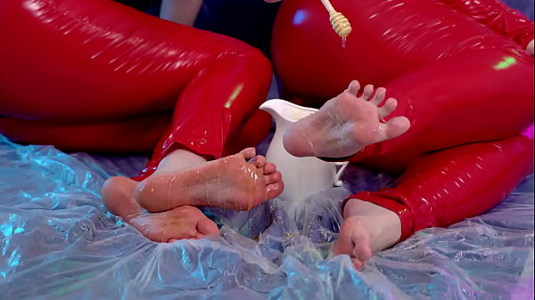 FetishAurae_and Arya_Grander_sweet sticky footfetish