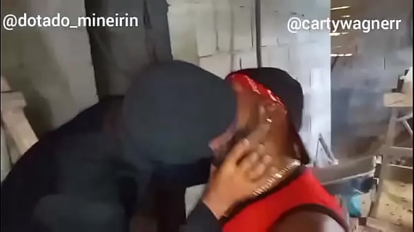 Ap&oacute;s O Basquete @cartywagnerr Veio Dar Gostoso Na Constru&ccedil;&atilde;o E Sentiu O Pau Do Mineirin thumbnail