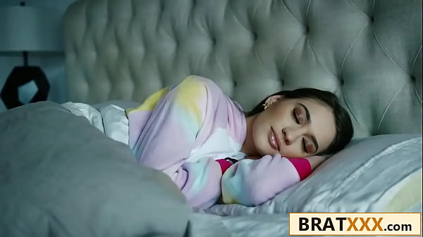 Petite Teen Spinner Gets Surprise Fuck From Her College Boyfriend 