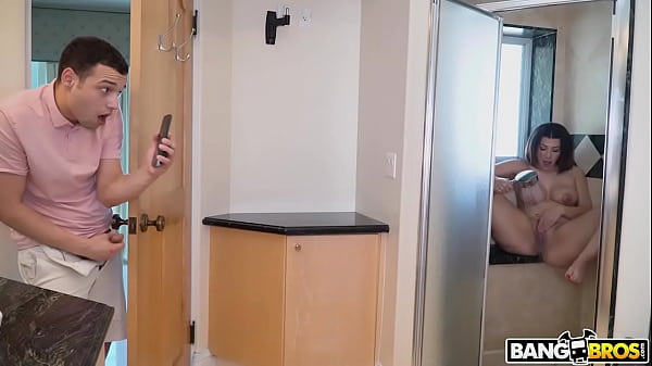 Horny Neighbor Valentina Jewels thumbnail