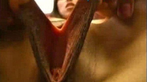 Latina She Loves To Fingering Her Pussy And Play With Dildo 