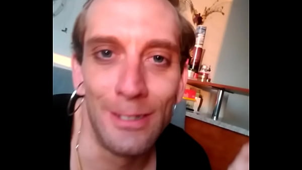 BOY BITCH SMEJA PETR 