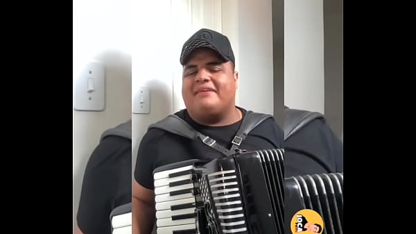 Gordinho fudendo todo mundorxvxl