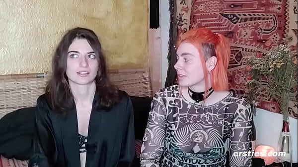 Play MP4 - Ersties - BDSM-Fesselspiele mit hei&szlig;em Lesben-Paar