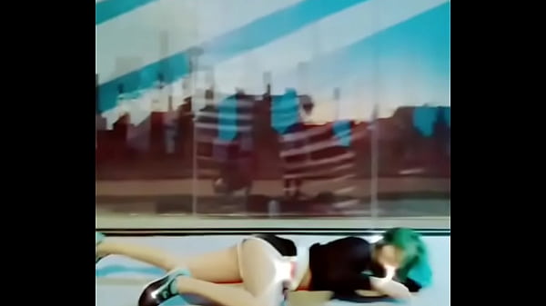 CAMBITA PERREANDO SEXY