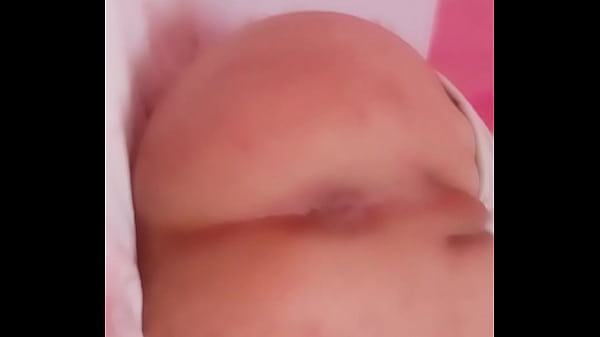 Play MP4 - طيزي ممحونة زي طيز مامتي