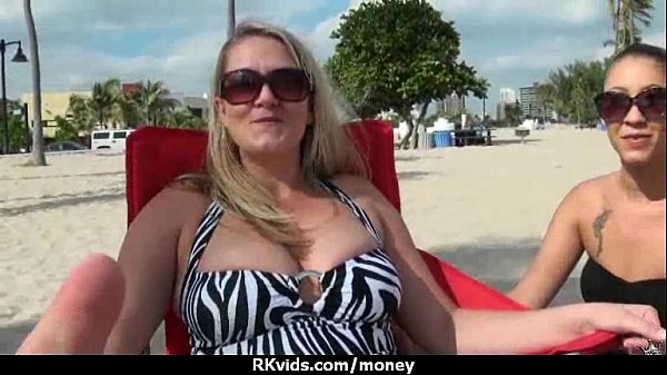 Amateur has sex for some quick cash 14