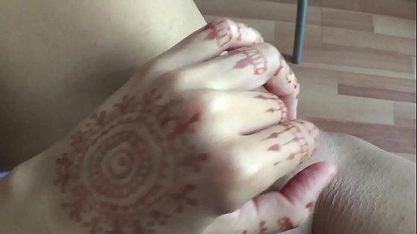 Play MP4 - Orgasm with panties in pussy