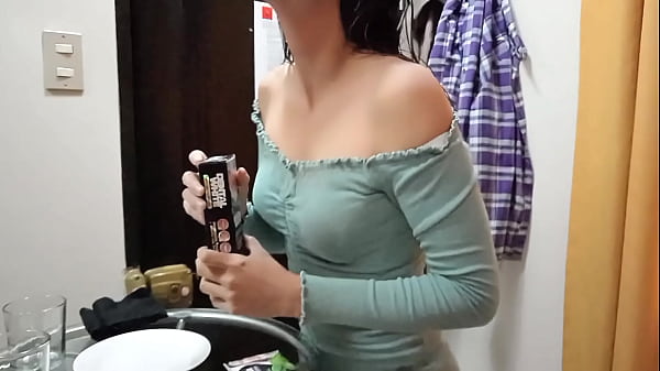 Mujer Se Toca A Ido De Un Chico Y Queda Empapada Sin Verga Alguna thumbnail