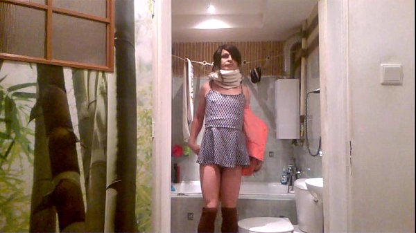 Play MP4 - young shemale