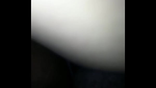 Le practico sexo en su cuarto cuando se d