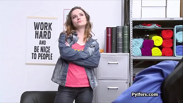 Officersbig dick craves for teen pussy at_his office