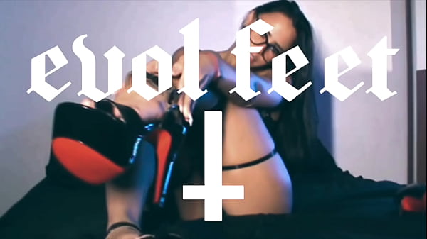 I think you need more of my toes in your life 