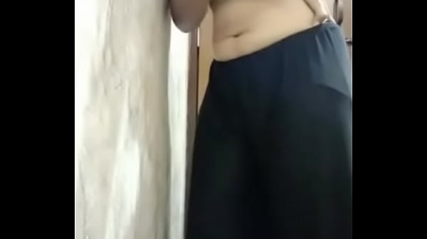 Nonton She Is Waiting For Your Dick thumbnail