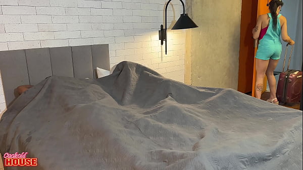 Futuro Marido - E Presente Corno - Numa Suruba A Noiva Infiel E Um Amigo De Putaria thumbnail