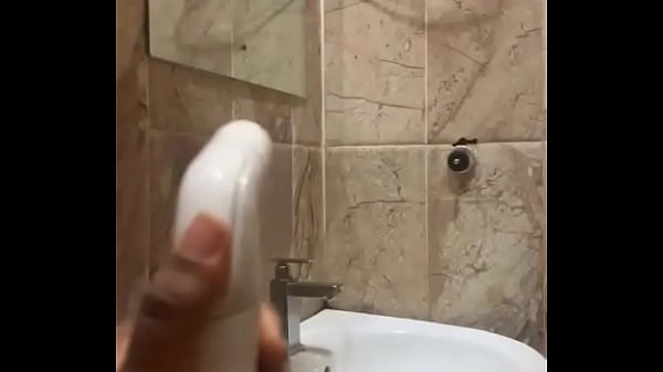 Nonton Just Me And This Tap Head Thingy Tonight... thumbnail