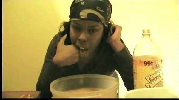 Sexy Girl_Puke Vomit Puking Gagging Barf