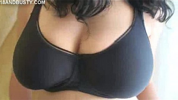 Shione Cooper undressing and show herself 