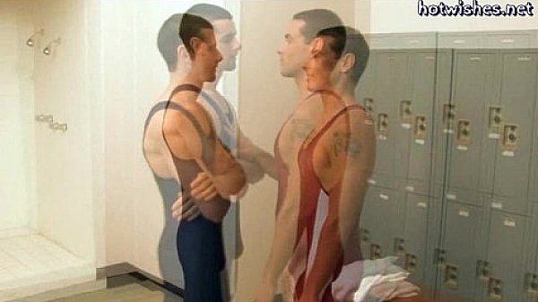 Hot gay getting a hard dick in his mouth 