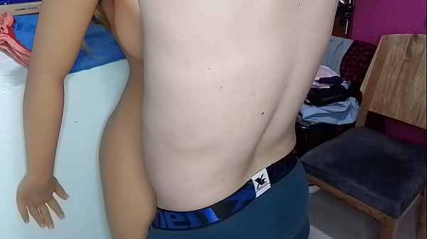 Play MP4 - Culiandome un rato a la esposa de mi padrastro que rico y sabrosa esta esta hermosa milf de 43 a&ntilde;os