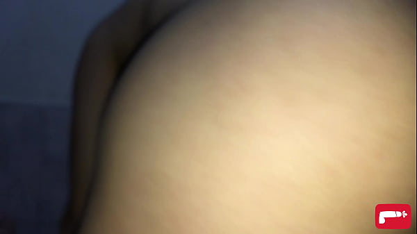 Play MP4 - Le mastubo el pussy a Violeta