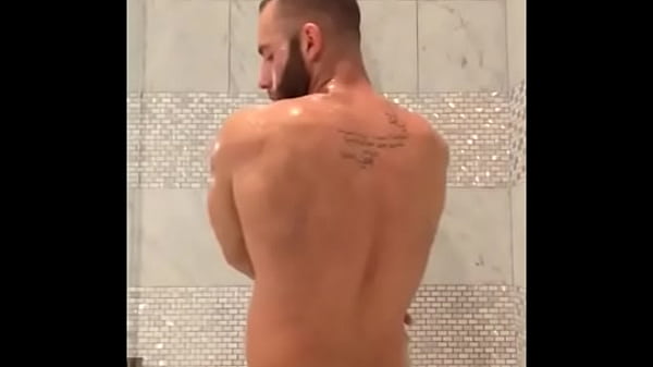 Play MP4 - sarad&atilde;o no banho