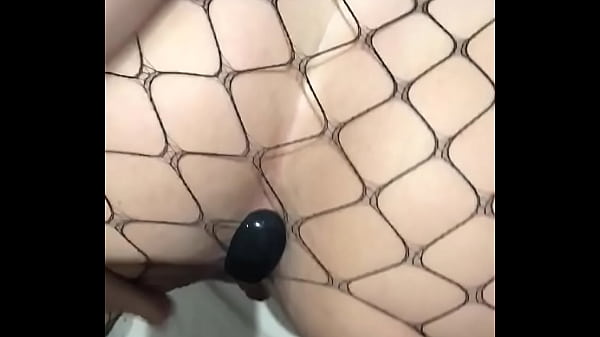 Home fucking with anal plug and fisting 