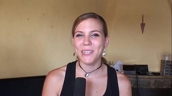 Nonton Getting To Know The People Of Porn thumbnail