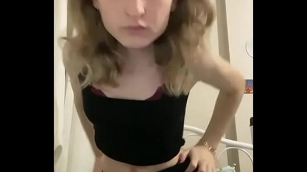 Play MP4 - young girl masturbation 01