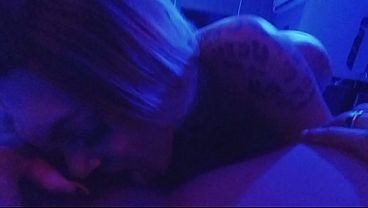 A Boca Mais Gostosa: Trans Mamando O Marido E A Esposa thumbnail