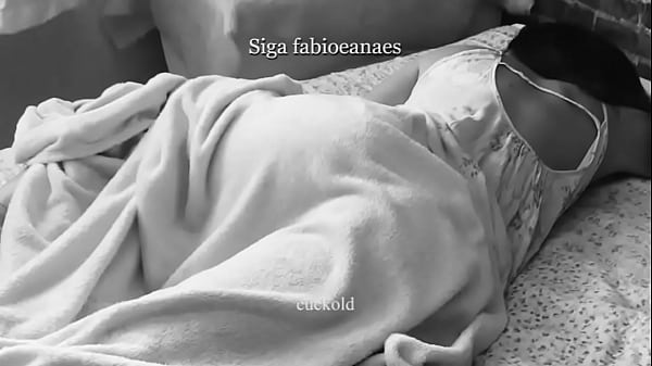 Corno esquematizou a safadeza para hotwife acordar com o comedor