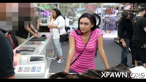 Sex in shop with skank