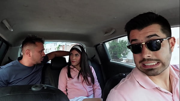 My boyfriend and I were horny_we endedup having sex in the Uber Natismiam