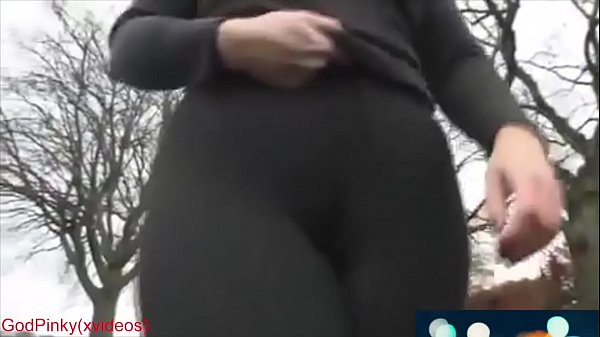 Mature milf walk with big assleggings inpark