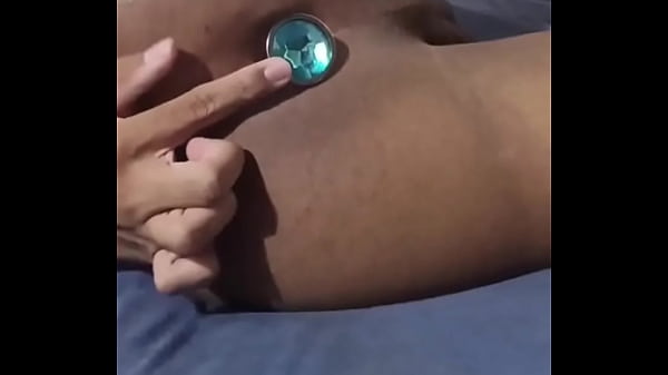 Brincando com o plug #anal #buttplug #plugged#ass #bussy 