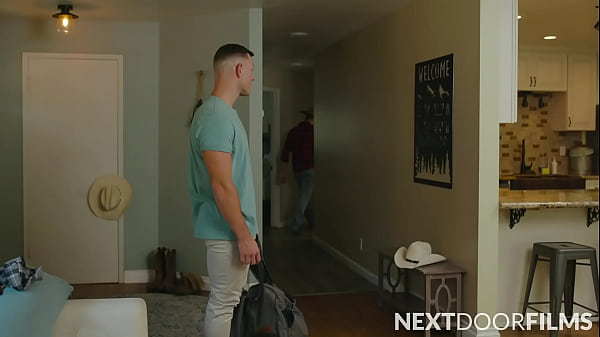 Play MP4 - Hunk City-Boy Dicks Down Beefy Straight Country-Boy - Carter Woods&comma; Ryder Owens -NextDoorFilms