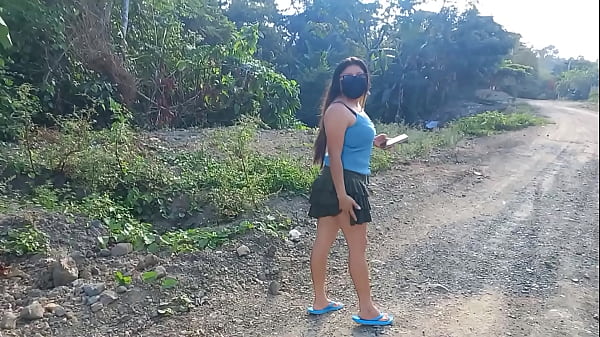 Play MP4 - sensational&excl;&excl; I found a beautiful slut walking in the countryside&comma; I invited her for a walk&comma; then she took me to the river&comma; and then we ended up having sex in a cabin - real homemade sex