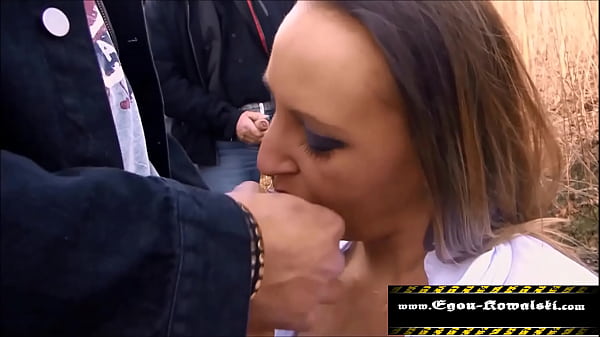 Play MP4 - Outdoor Bukkake