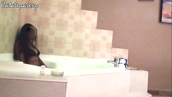 Play MP4 - My photogapher just wants to fuck me&period; We made a photoshoot in a jacuzzi&period;