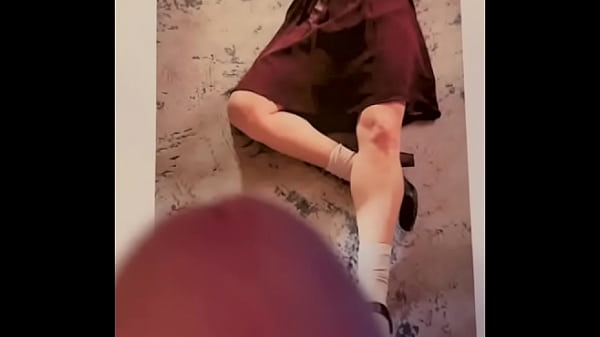 Sleepy house wife legs