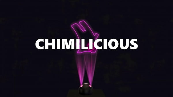 Nonton Cameraman Gets Frisky With Two Hot Babes thumbnail