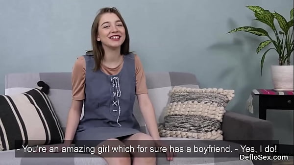 Passionate_girl masturbatestight kitty until she is cumming