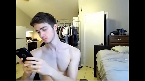 Trai t&acirc;y solo cặc khủng 