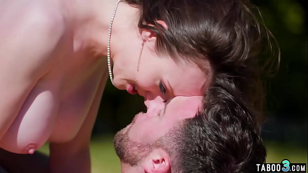 Play MP4 - Neglected busty MILF housewife Lexi Luna fucked by the poolboy outdoor