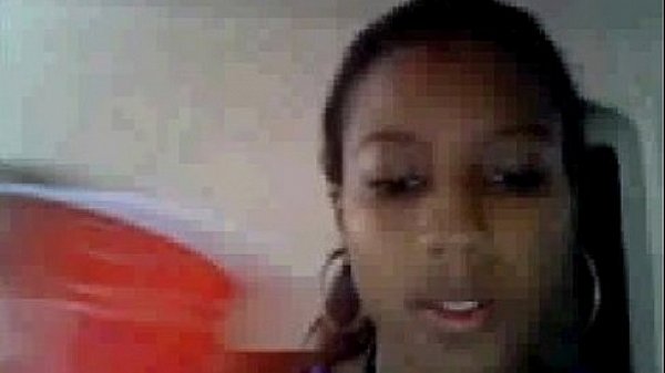 Ebony Teen Playing With Webcam  - more videos on dslwebcam.com 